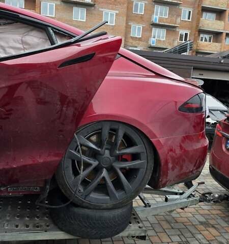 Червоний Тесла Модель С, об'ємом двигуна 0 л та пробігом 24 тис. км за 27777 $, фото 1 на Automoto.ua