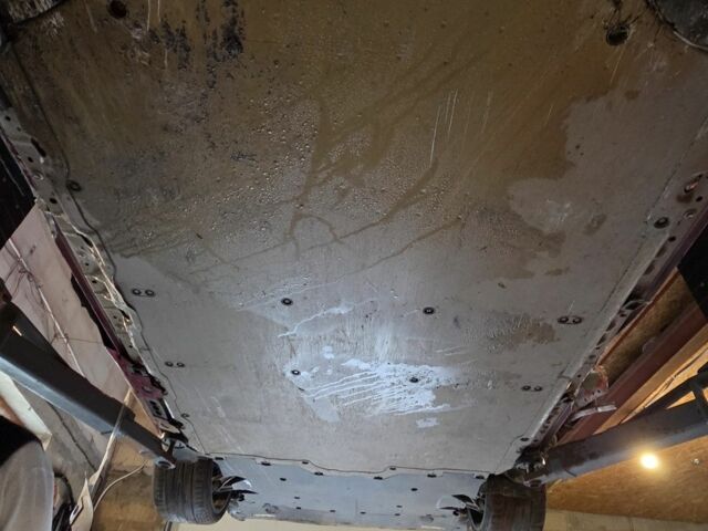 Красный Тесла Модель С, объемом двигателя 0 л и пробегом 24 тыс. км за 27777 $, фото 7 на Automoto.ua