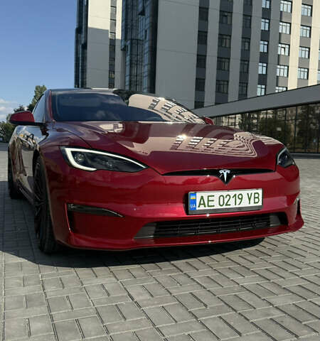 Червоний Тесла Модель С, об'ємом двигуна 0 л та пробігом 15 тис. км за 53500 $, фото 11 на Automoto.ua