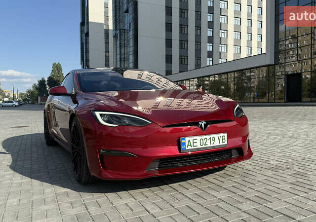 Червоний Тесла Модель С, об'ємом двигуна 0 л та пробігом 15 тис. км за 53500 $, фото 10 на Automoto.ua