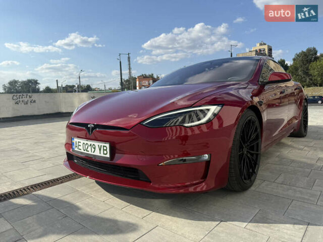 Червоний Тесла Модель С, об'ємом двигуна 0 л та пробігом 15 тис. км за 53500 $, фото 30 на Automoto.ua