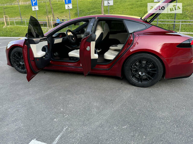 Червоний Тесла Модель С, об'ємом двигуна 0 л та пробігом 13 тис. км за 56700 $, фото 14 на Automoto.ua