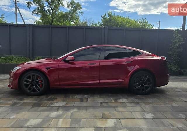 Красный Тесла Модель С, объемом двигателя 0 л и пробегом 15 тыс. км за 66000 $, фото 6 на Automoto.ua