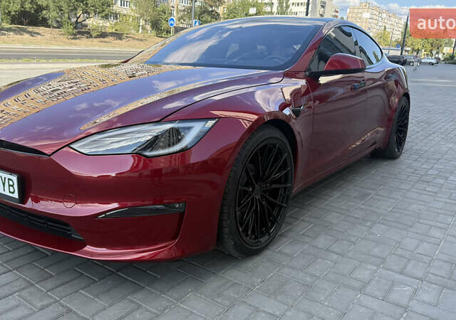 Червоний Тесла Модель С, об'ємом двигуна 0 л та пробігом 15 тис. км за 53500 $, фото 38 на Automoto.ua