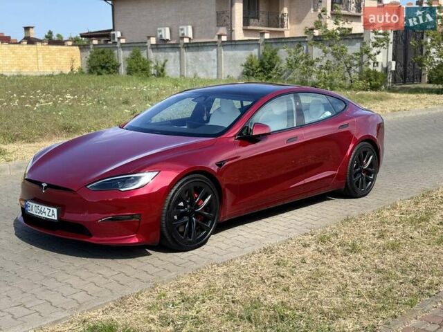 Красный Тесла Модель С, объемом двигателя 0 л и пробегом 26 тыс. км за 86630 $, фото 11 на Automoto.ua