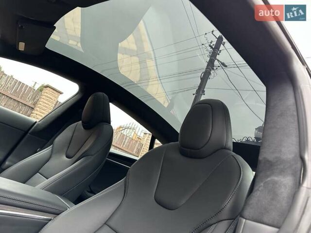 Червоний Тесла Модель С, об'ємом двигуна 0 л та пробігом 1 тис. км за 52900 $, фото 10 на Automoto.ua