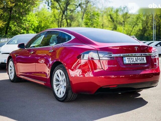 Тесла Модель С 2017 у Києві на Automoto.ua Тесла Модель С, об'ємом двигуна 0 л та пробігом 59 тис. км за 44999 $, фото 4 на Automoto.ua