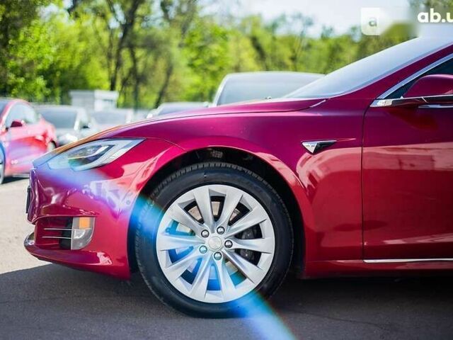 Тесла Модель С 2017 у Києві на Automoto.ua Тесла Модель С, об'ємом двигуна 0 л та пробігом 59 тис. км за 44999 $, фото 1 на Automoto.ua