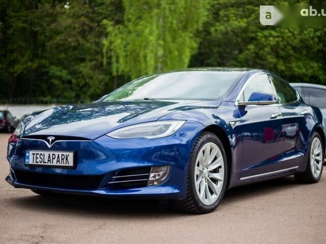 Тесла Модель С 2019 у Києві на Automoto.ua Тесла Модель С, об'ємом двигуна 0 л та пробігом 25 тис. км за 52800 $, фото 8 на Automoto.ua