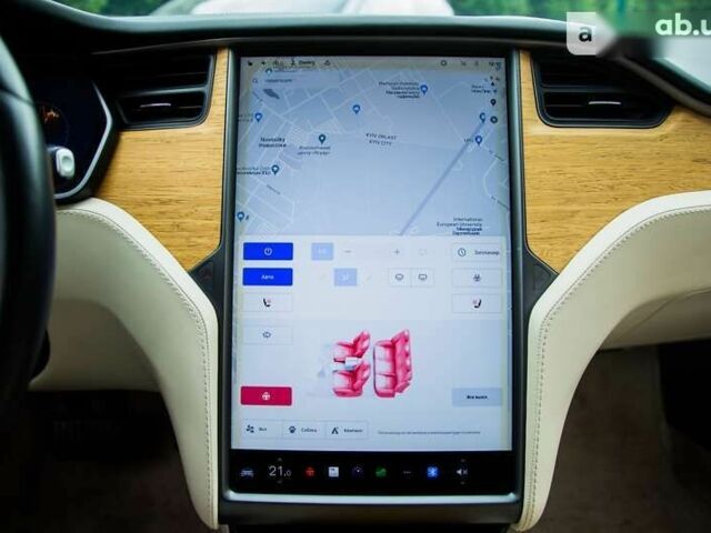 Тесла Модель С 2019 у Києві на Automoto.ua Тесла Модель С, об'ємом двигуна 0 л та пробігом 25 тис. км за 52800 $, фото 19 на Automoto.ua