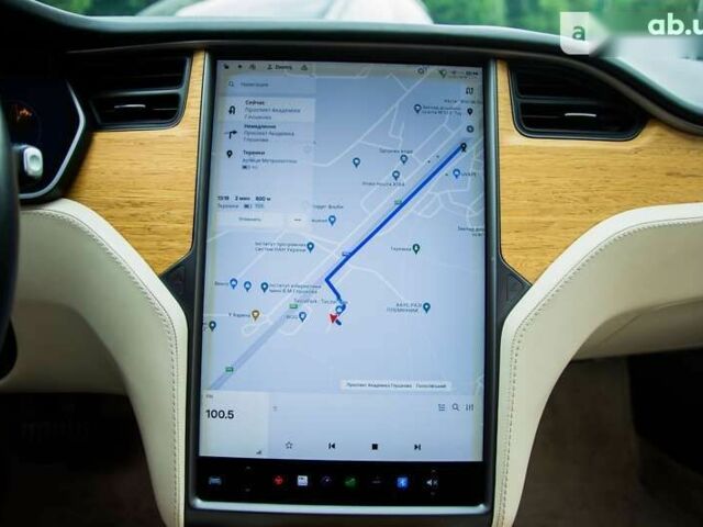 Тесла Модель С 2019 у Києві на Automoto.ua Тесла Модель С, об'ємом двигуна 0 л та пробігом 25 тис. км за 52800 $, фото 15 на Automoto.ua