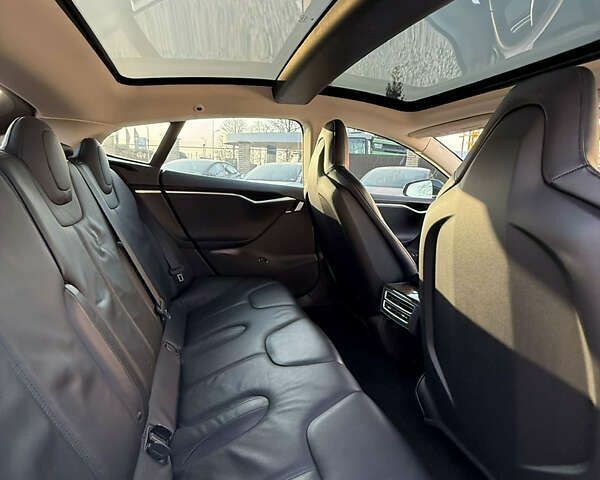 Тесла Модель С, объемом двигателя 4.25 л и пробегом 54 тыс. км за 16500 $, фото 16 на Automoto.ua