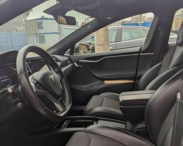 Тесла Модель С, объемом двигателя 4.25 л и пробегом 182 тыс. км за 18500 $, фото 16 на Automoto.ua