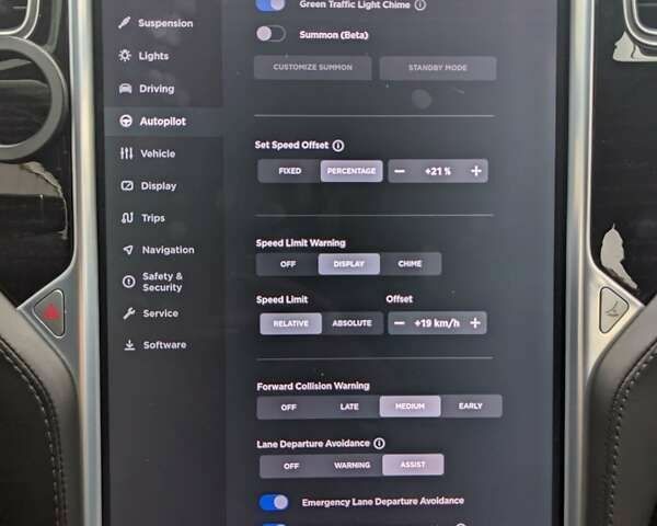 Тесла Модель С, объемом двигателя 4.25 л и пробегом 182 тыс. км за 18500 $, фото 13 на Automoto.ua