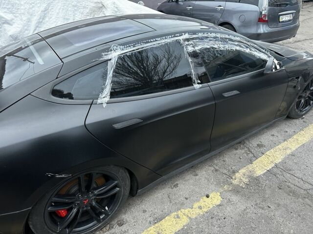 Тесла Модель С, объемом двигателя 0 л и пробегом 10 тыс. км за 4000 $, фото 1 на Automoto.ua