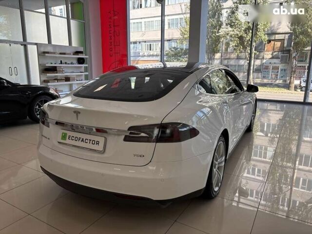 Тесла Модель С, объемом двигателя 0 л и пробегом 130 тыс. км за 17000 $, фото 6 на Automoto.ua