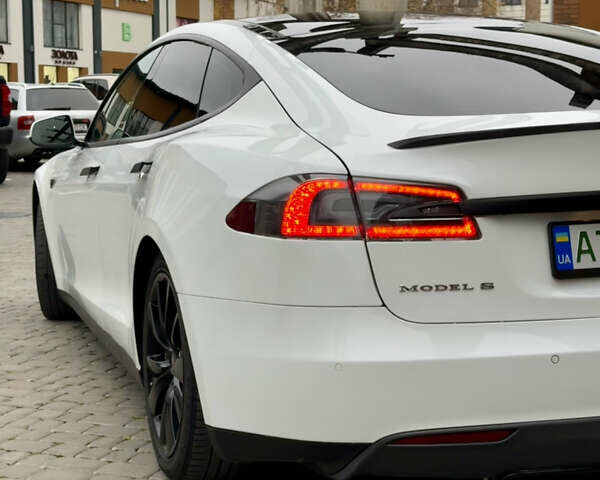 Тесла Модель С, объемом двигателя 0 л и пробегом 285 тыс. км за 13000 $, фото 7 на Automoto.ua