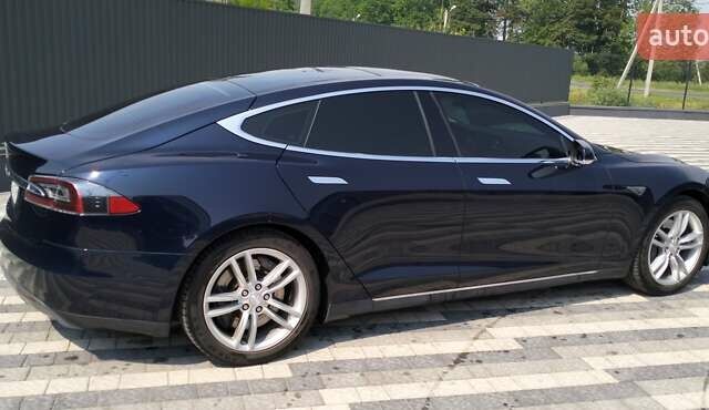 Тесла Модель С, объемом двигателя 0 л и пробегом 130 тыс. км за 21900 $, фото 10 на Automoto.ua