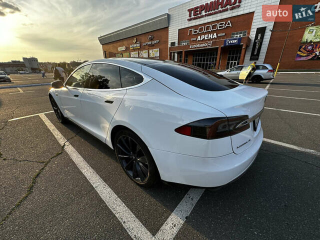 Тесла Модель С, объемом двигателя 0 л и пробегом 96 тыс. км за 17900 $, фото 6 на Automoto.ua