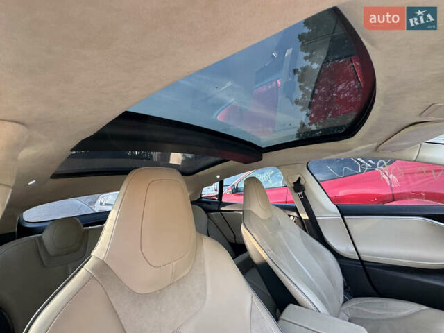 Тесла Модель С, объемом двигателя 0 л и пробегом 130 тыс. км за 6600 $, фото 5 на Automoto.ua
