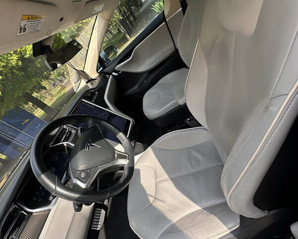 Тесла Модель С, объемом двигателя 0 л и пробегом 200 тыс. км за 14000 $, фото 5 на Automoto.ua