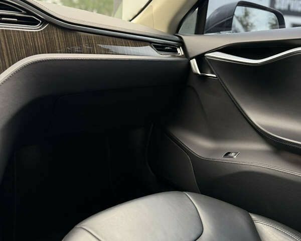 Тесла Модель С, об'ємом двигуна 0 л та пробігом 54 тис. км за 13999 $, фото 28 на Automoto.ua