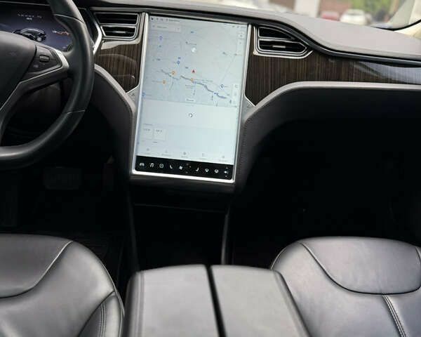 Тесла Модель С, об'ємом двигуна 0 л та пробігом 54 тис. км за 13999 $, фото 25 на Automoto.ua
