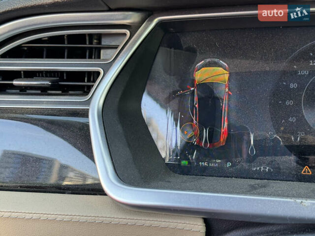 Тесла Модель С, объемом двигателя 0 л и пробегом 130 тыс. км за 6600 $, фото 11 на Automoto.ua