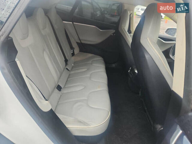 Тесла Модель С, объемом двигателя 0 л и пробегом 205 тыс. км за 7999 $, фото 7 на Automoto.ua