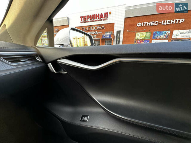 Тесла Модель С, объемом двигателя 0 л и пробегом 96 тыс. км за 17900 $, фото 20 на Automoto.ua