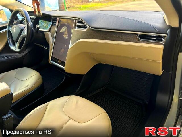 Тесла Модель С, объемом двигателя 0.28 л и пробегом 221 тыс. км за 11900 $, фото 11 на Automoto.ua