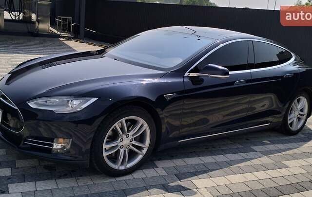 Тесла Модель С, объемом двигателя 0 л и пробегом 130 тыс. км за 21900 $, фото 4 на Automoto.ua