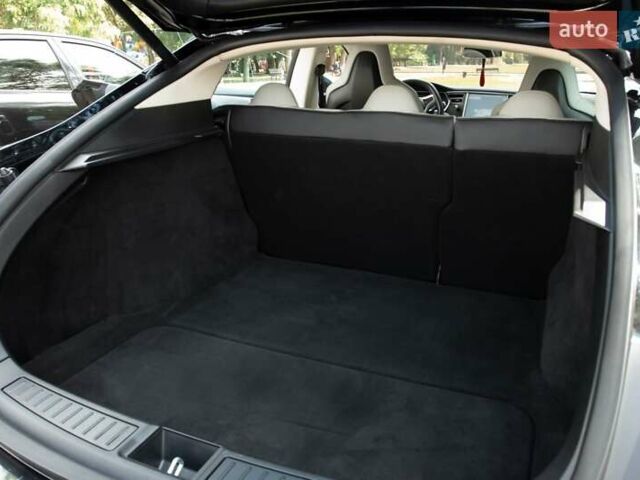 Тесла Модель С, объемом двигателя 0 л и пробегом 134 тыс. км за 19999 $, фото 6 на Automoto.ua