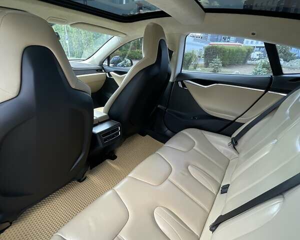 Тесла Модель С, объемом двигателя 0 л и пробегом 162 тыс. км за 18200 $, фото 27 на Automoto.ua