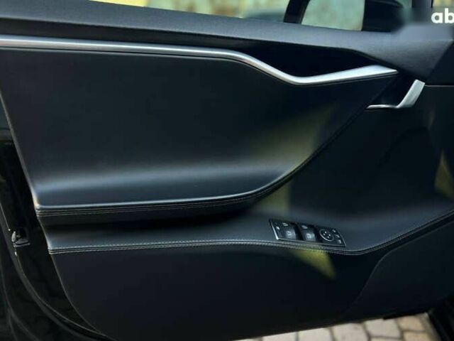 Тесла Модель С, объемом двигателя 0 л и пробегом 156 тыс. км за 14300 $, фото 6 на Automoto.ua