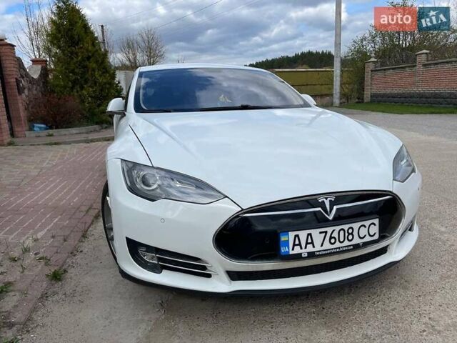 Тесла Модель С, объемом двигателя 0 л и пробегом 158 тыс. км за 14299 $, фото 2 на Automoto.ua
