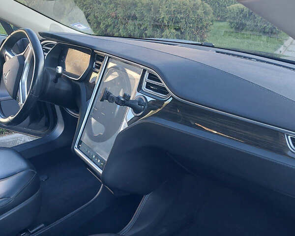 Тесла Модель С, об'ємом двигуна 0 л та пробігом 230 тис. км за 12000 $, фото 13 на Automoto.ua