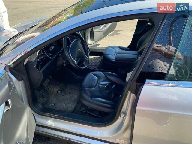 Тесла Модель С, объемом двигателя 0 л и пробегом 162 тыс. км за 13800 $, фото 4 на Automoto.ua