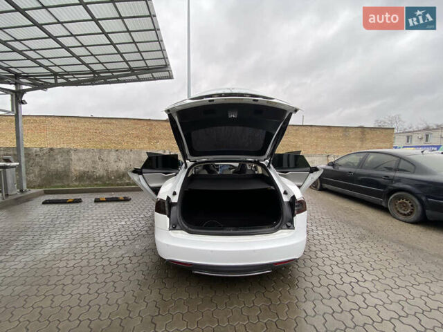 Тесла Модель С, объемом двигателя 0 л и пробегом 360 тыс. км за 11500 $, фото 7 на Automoto.ua