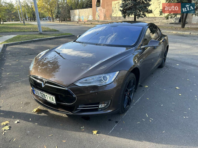 Тесла Модель С, объемом двигателя 0 л и пробегом 155 тыс. км за 15800 $, фото 2 на Automoto.ua