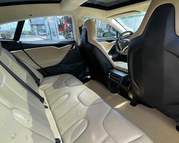 Тесла Модель С, объемом двигателя 0 л и пробегом 162 тыс. км за 18200 $, фото 28 на Automoto.ua