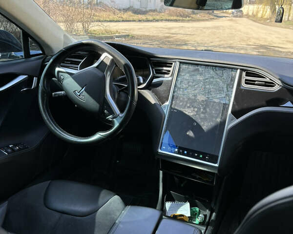 Тесла Модель С, объемом двигателя 0 л и пробегом 140 тыс. км за 13000 $, фото 9 на Automoto.ua