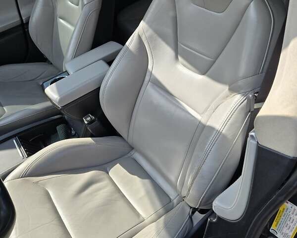 Тесла Модель С, об'ємом двигуна 0 л та пробігом 166 тис. км за 14900 $, фото 19 на Automoto.ua