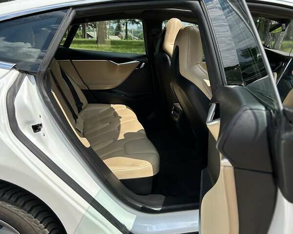 Тесла Модель С, объемом двигателя 0 л и пробегом 169 тыс. км за 17999 $, фото 10 на Automoto.ua