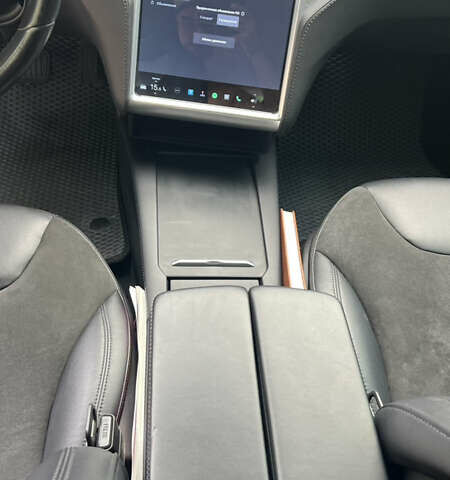 Тесла Модель С, объемом двигателя 0 л и пробегом 93 тыс. км за 14900 $, фото 22 на Automoto.ua