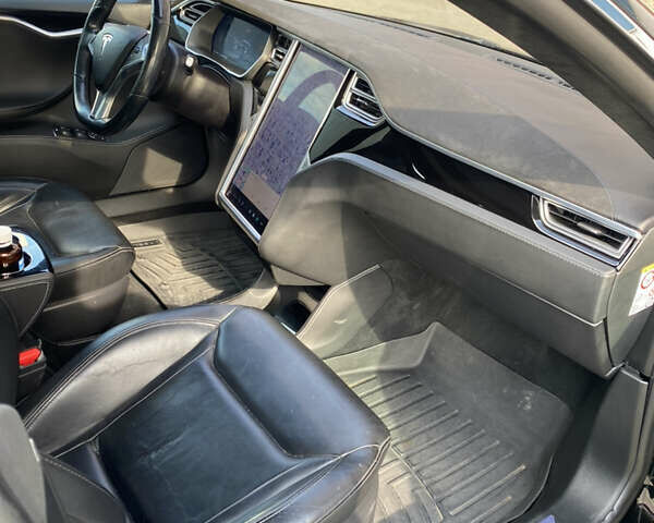 Тесла Модель С, объемом двигателя 0 л и пробегом 210 тыс. км за 25500 $, фото 10 на Automoto.ua