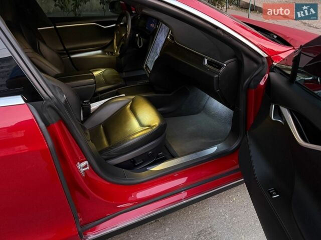 Тесла Модель С, объемом двигателя 0 л и пробегом 160 тыс. км за 18800 $, фото 6 на Automoto.ua
