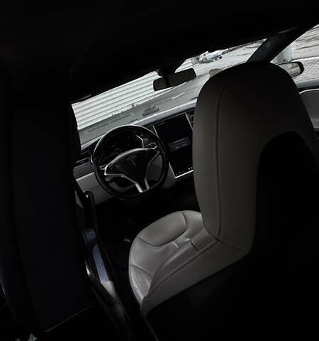 Тесла Модель С, объемом двигателя 0 л и пробегом 212 тыс. км за 12000 $, фото 7 на Automoto.ua