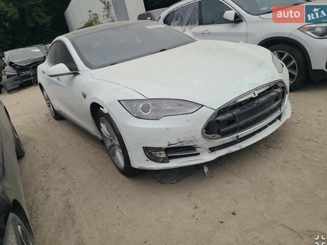 Тесла Модель С, об'ємом двигуна 0 л та пробігом 50 тис. км за 9950 $, фото 14 на Automoto.ua