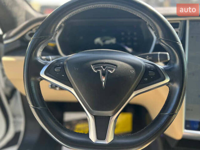 Тесла Модель С, объемом двигателя 0 л и пробегом 84 тыс. км за 17000 $, фото 11 на Automoto.ua